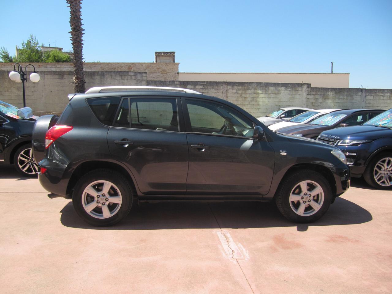 Toyota RAV 4 RAV4 2.2 D-4D 136 CV DPF Luxury