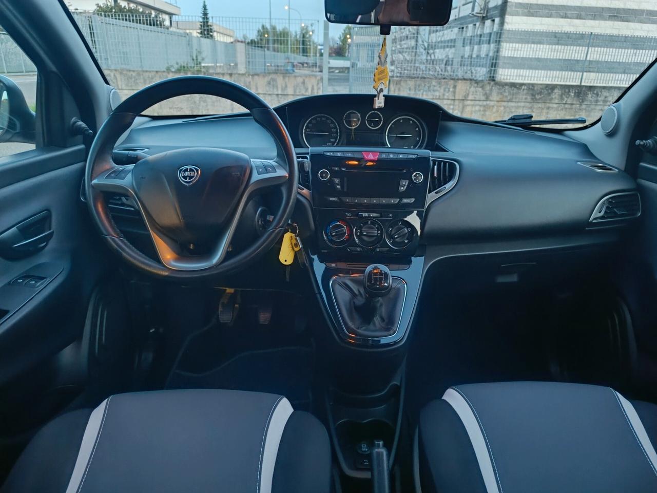 Lancia Ypsilon 1.3 MJT del 2014 NEOPATENTATI