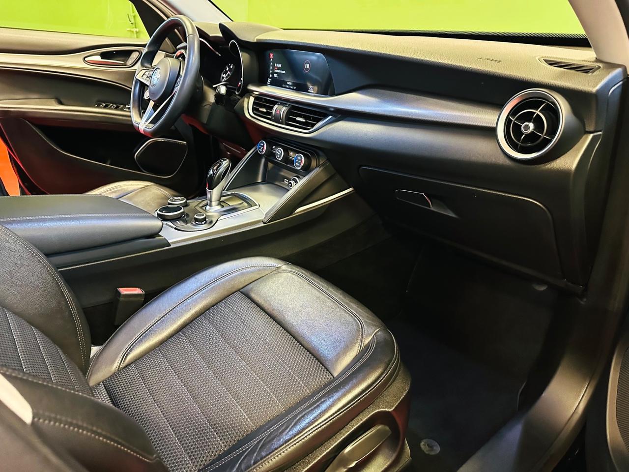 Alfa Stelvio 2.2d 210 CV AT8 Q4 Veloce
