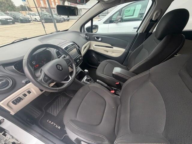 Renault Captur dCi 8V 90 CV EDC Sport Edition