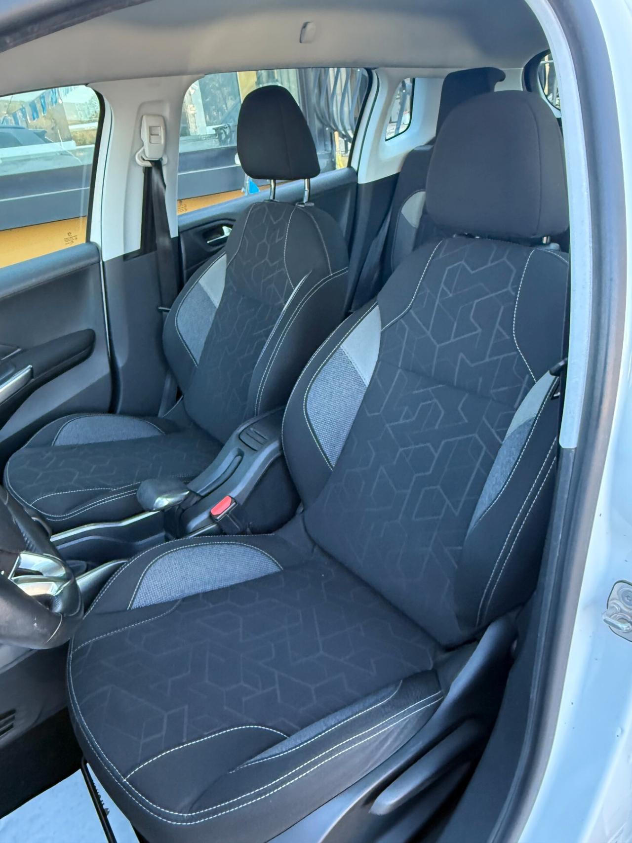 Peugeot 2008 BlueHDi 100 Allure