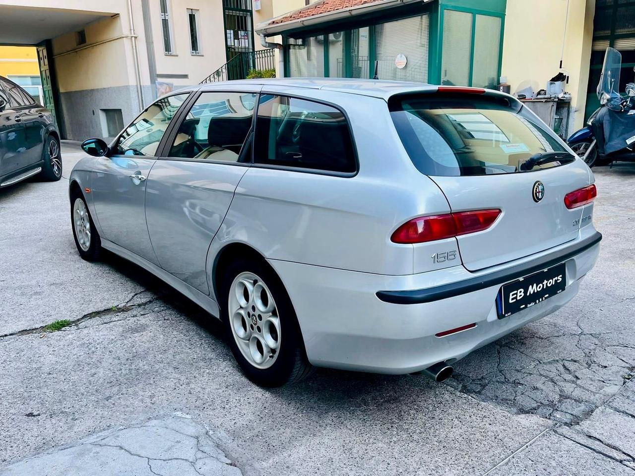Alfa Romeo 156 Sportwagon 2.0TS Distintive Pack Sport