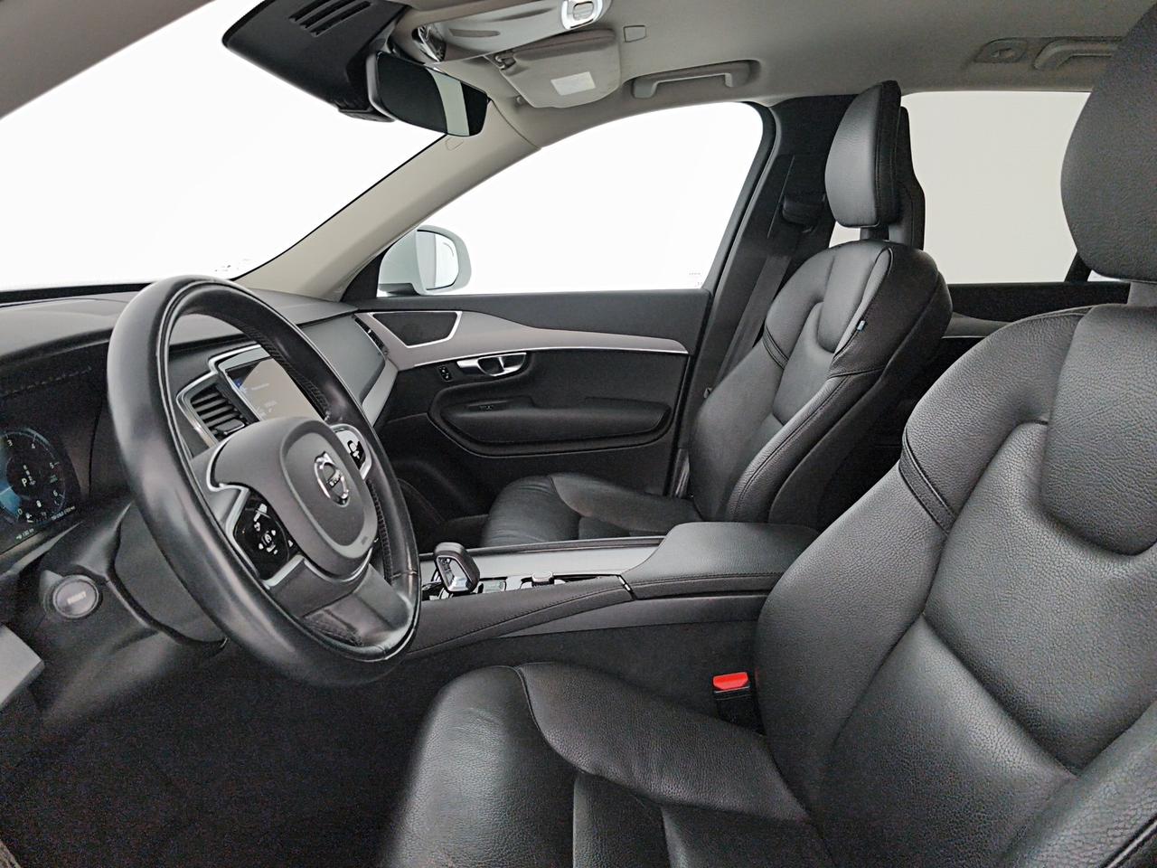 Volvo XC90 2.0 b5 Momentum Pro awd