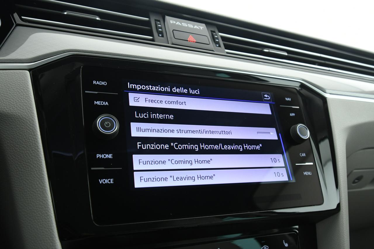 VOLKSWAGEN Passat Variant 2.0 tdi Business 150cv dsg CAMERA+LED+PELLE+ACC