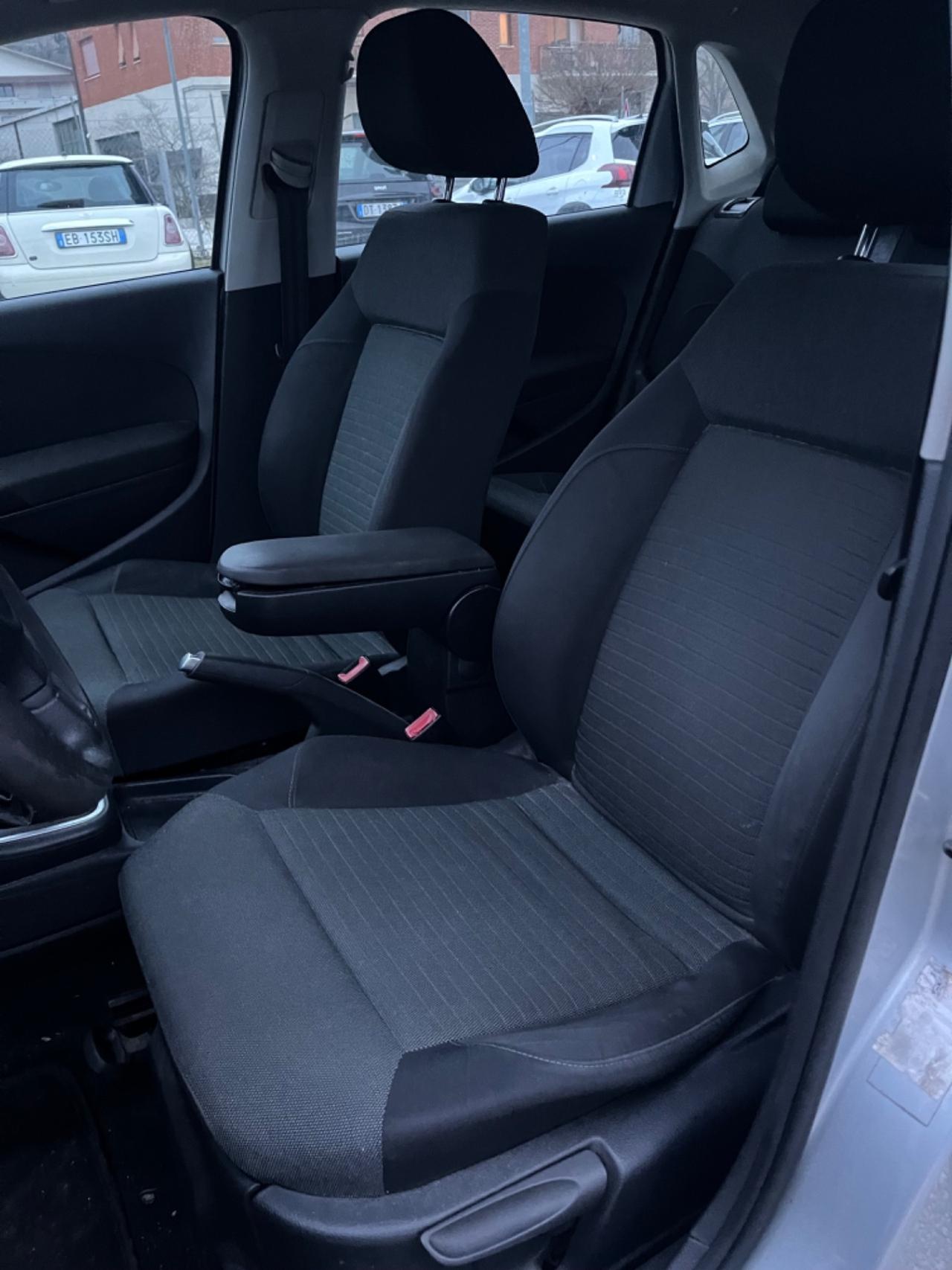 Volkswagen Polo 1.6 TDI BlueMotion NEOPATENTATI