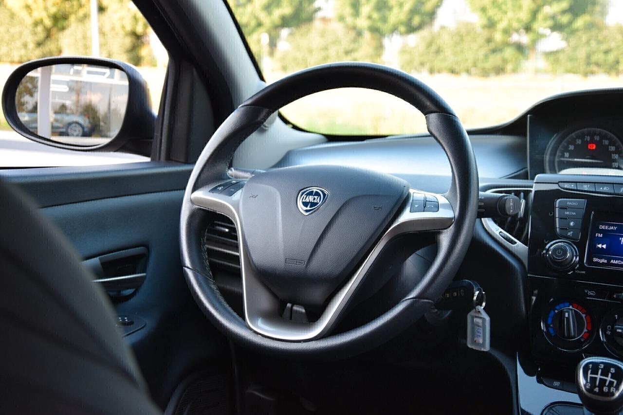 Lancia Ypsilon BENZINA Hybrid Ecochic