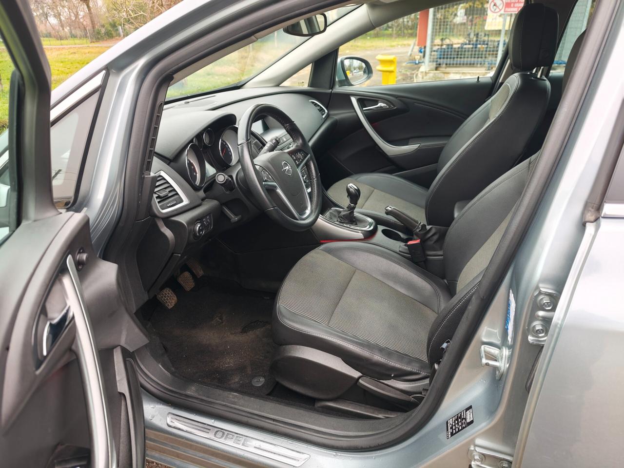 Opel Astra 1.4 Turbo 140CV Sports Tourer GPL Tech Cosmo