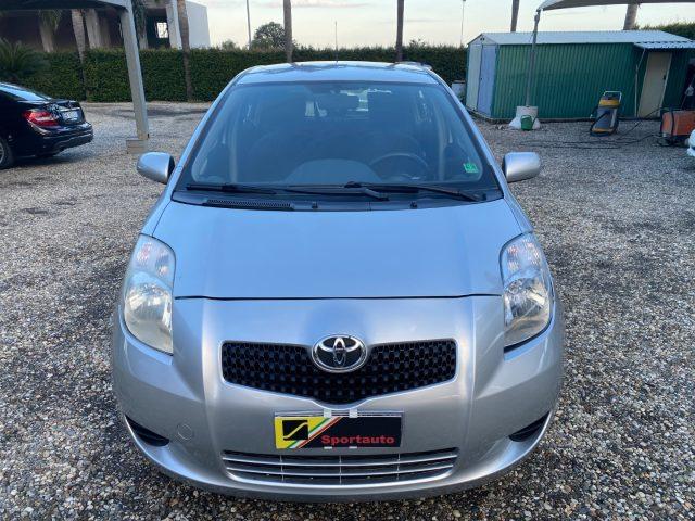 TOYOTA Yaris 1.0 5 porte Sol