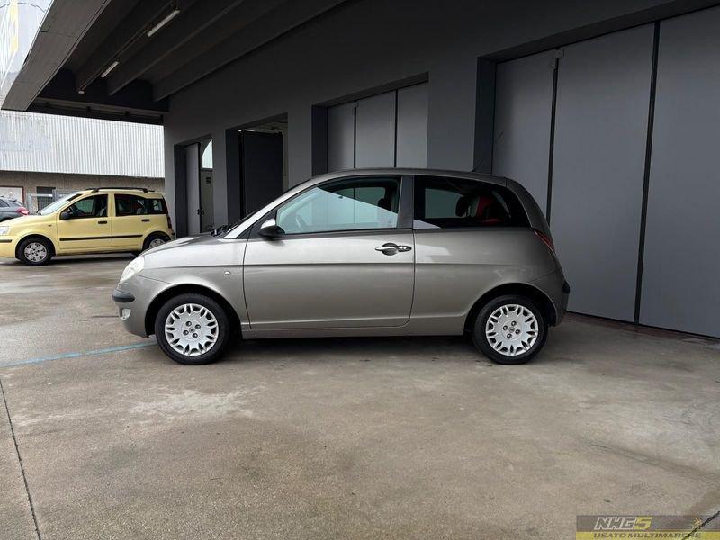 Lancia Ypsilon 1.2 16V Argento