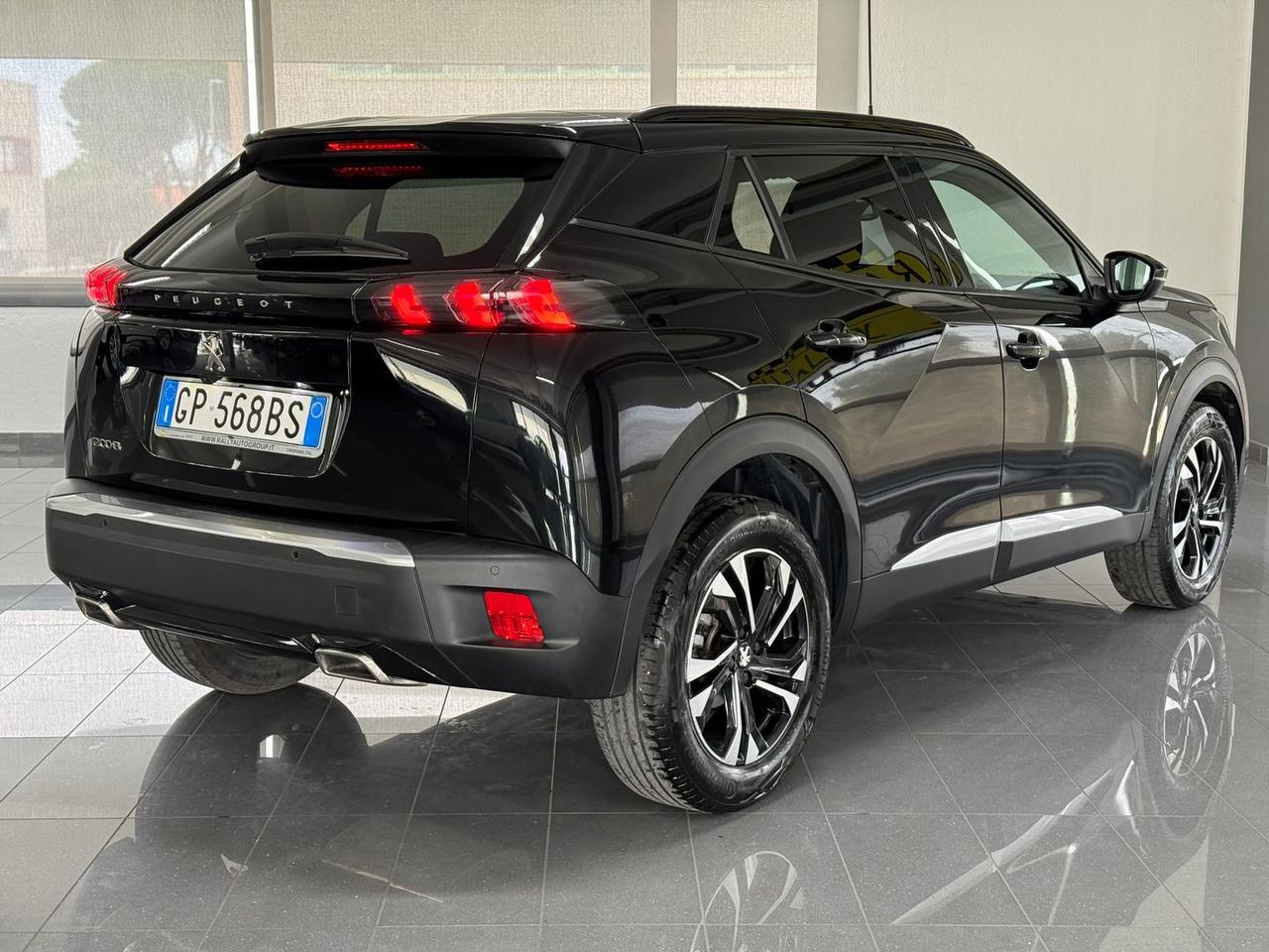 Peugeot 2008 Allure 1.2 PureTech 130 #9386