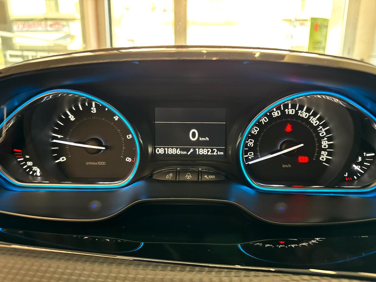 Peugeot 2008 BlueHDi 120 S&S Allure