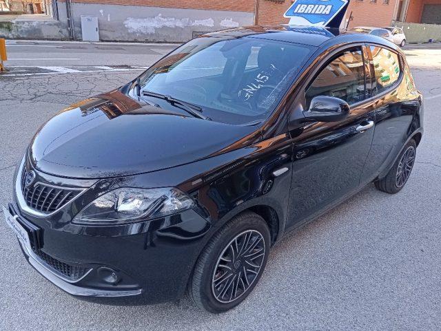 LANCIA Ypsilon 1.0 FireFly 5 porte S&S Hybrid Gold OK NEOPATENTAT