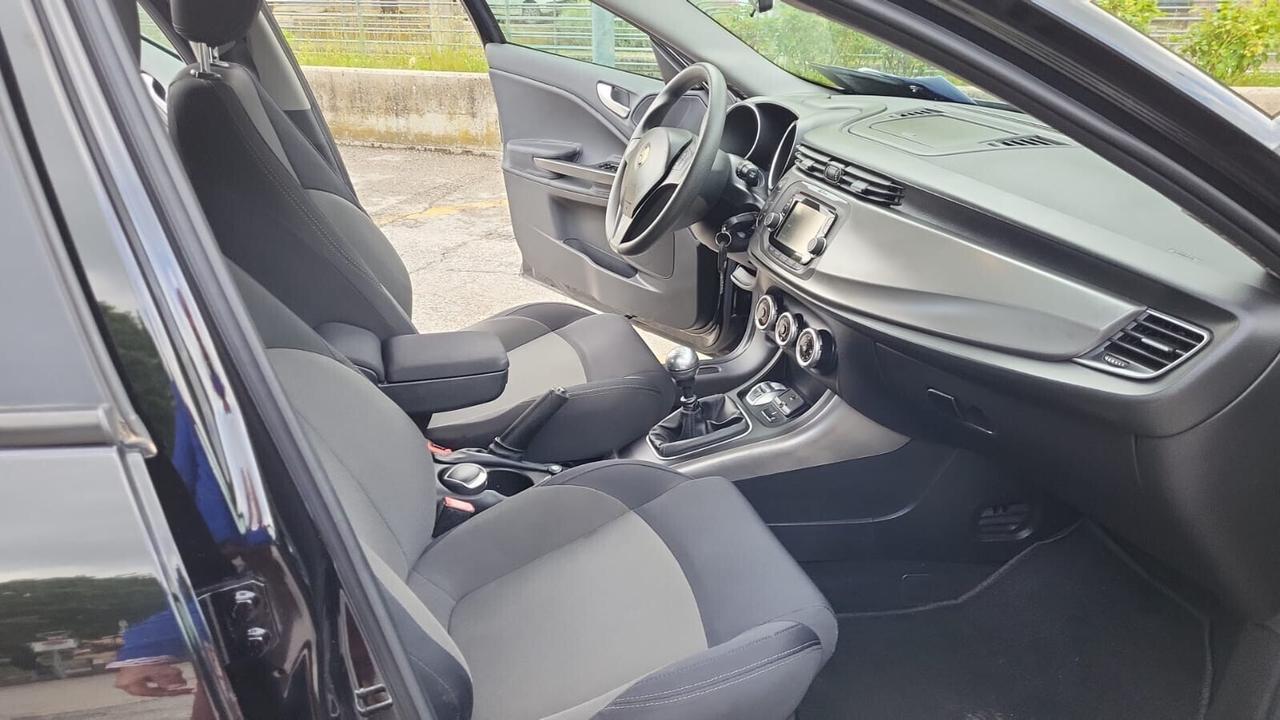 Alfa Romeo GIULIETTA 1,6 JTDM-2-UNICO PROPRIETARIO