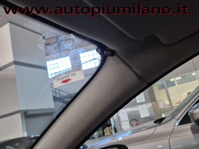 NISSAN Qashqai 1.6 dCi 4WD Tekna