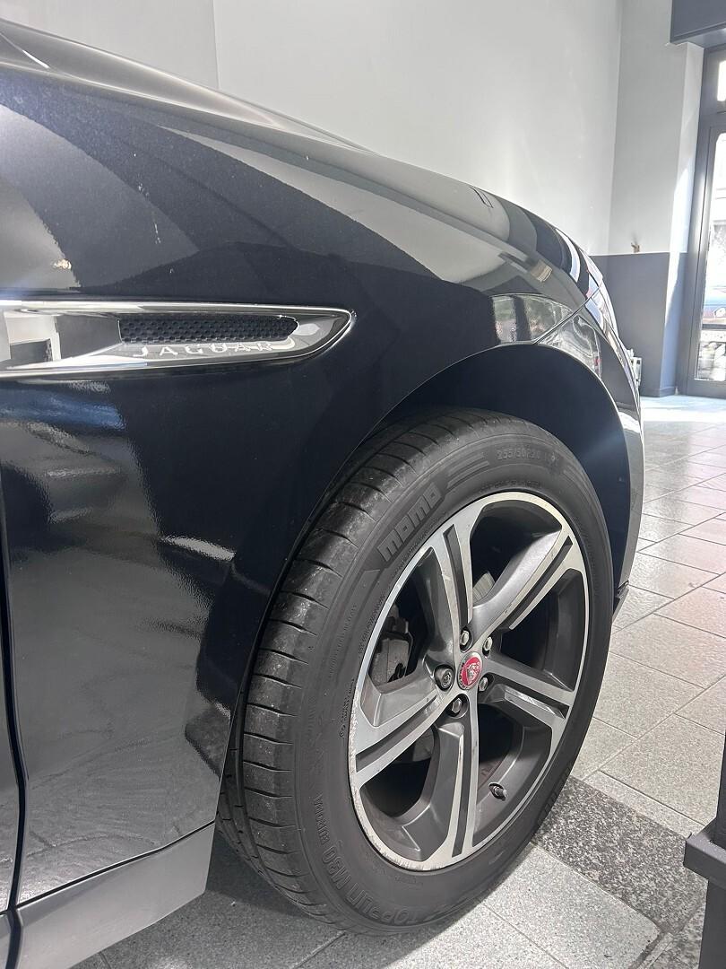 Jaguar F-Pace AWD Prestige