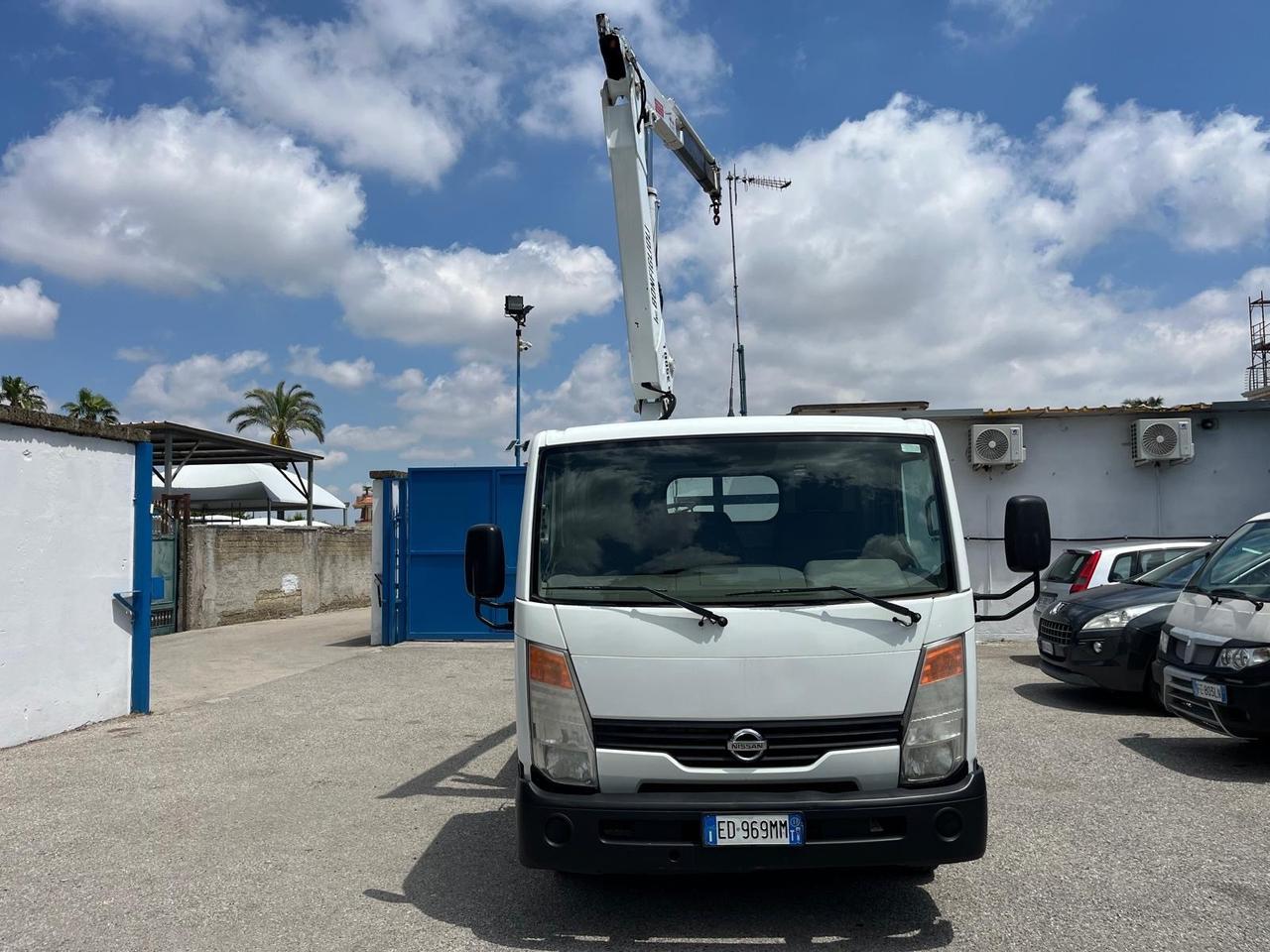 Nissan cabstar NT400 35.13/25 cass/gru-2011