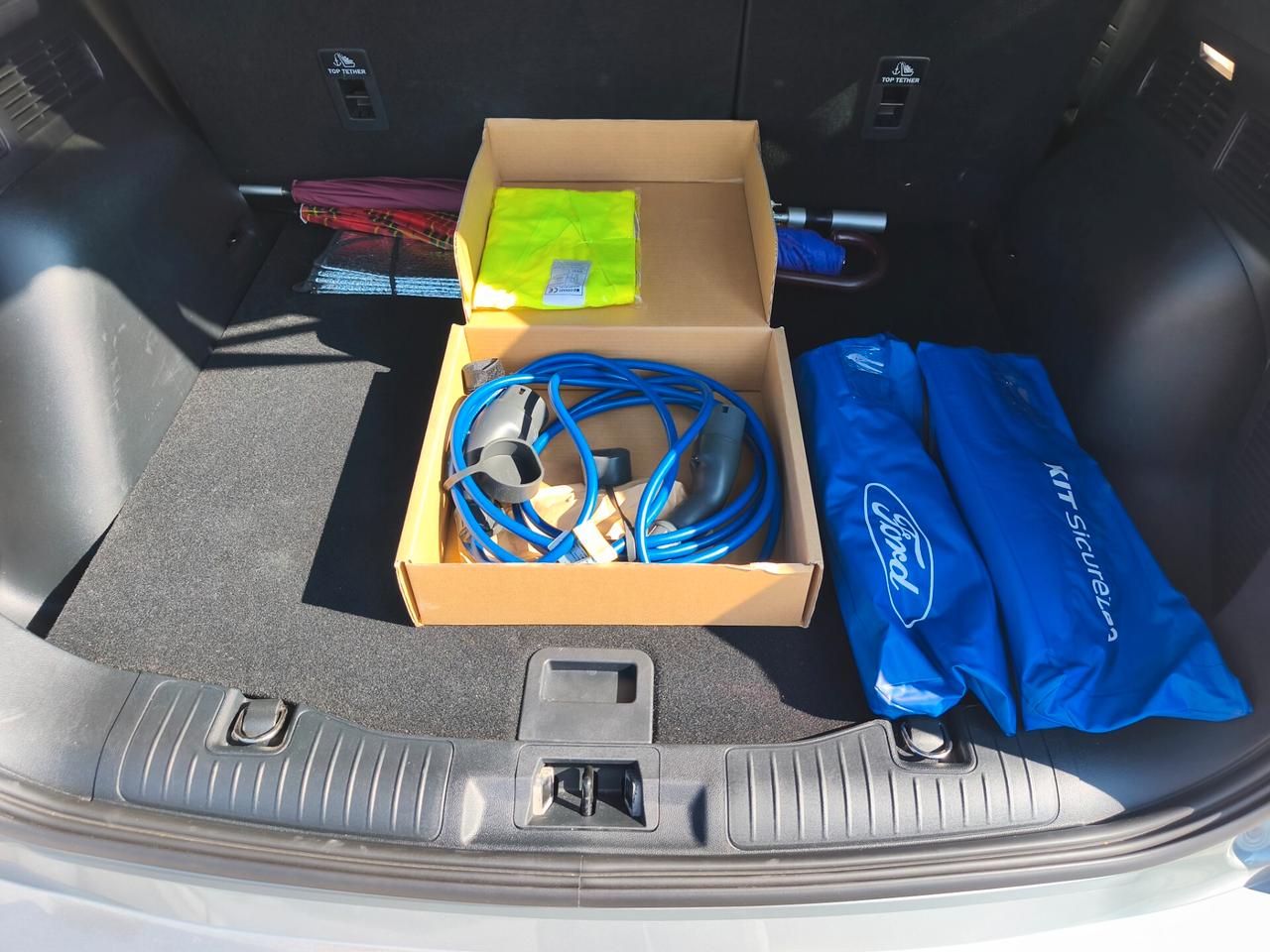 Ford Kuga 2.5 Full Hybrid 180 CV CVT 2WD Titanium