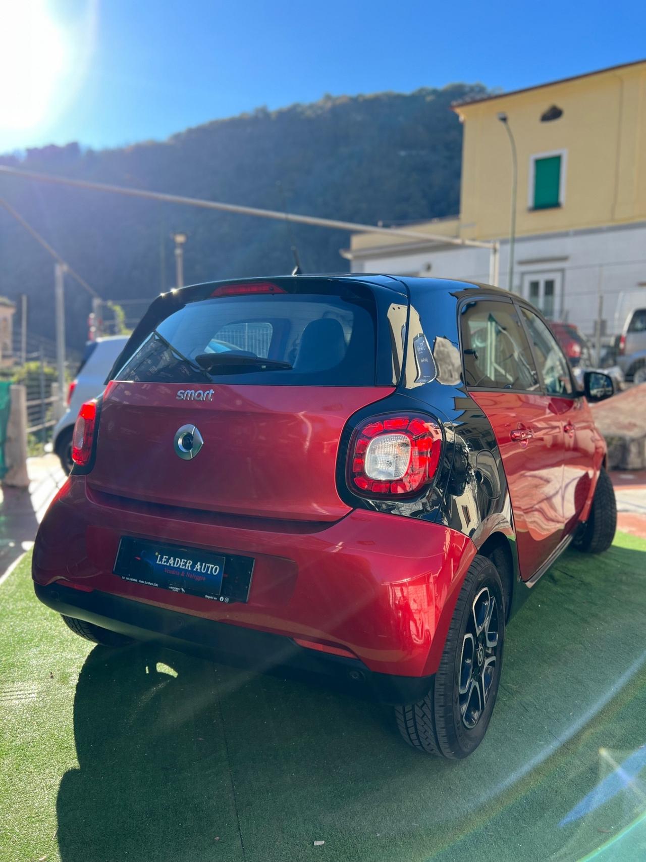 Smart ForFour 90cv TETTO/RETROCAMERA/BRACCIOLO