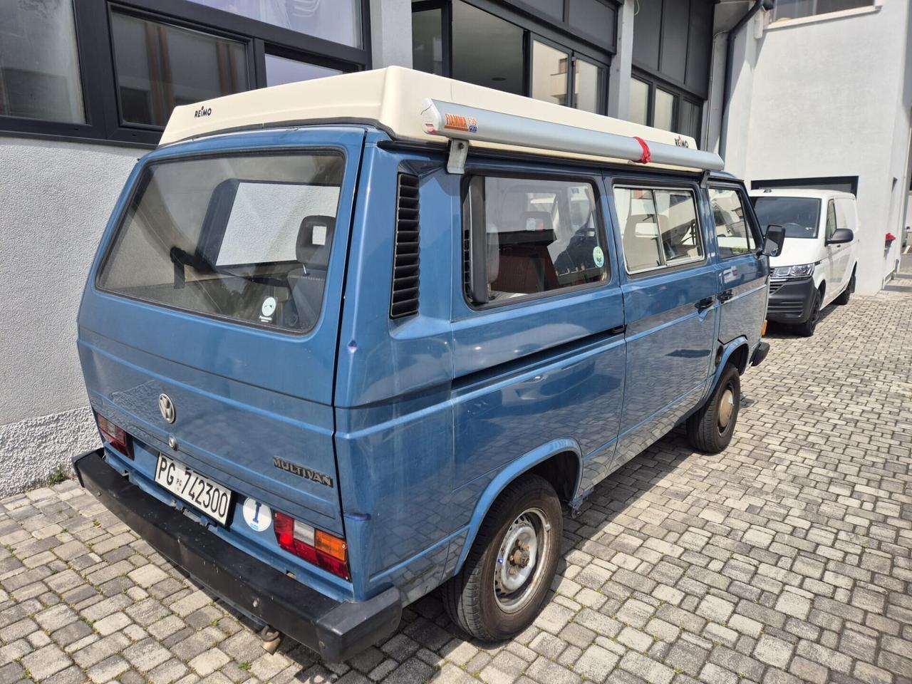 Volkswagen T3 MULTIVAN - 6 POSTI