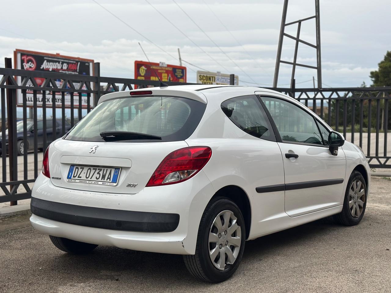 Peugeot 207 1.4 HDi 70CV 3p. Van