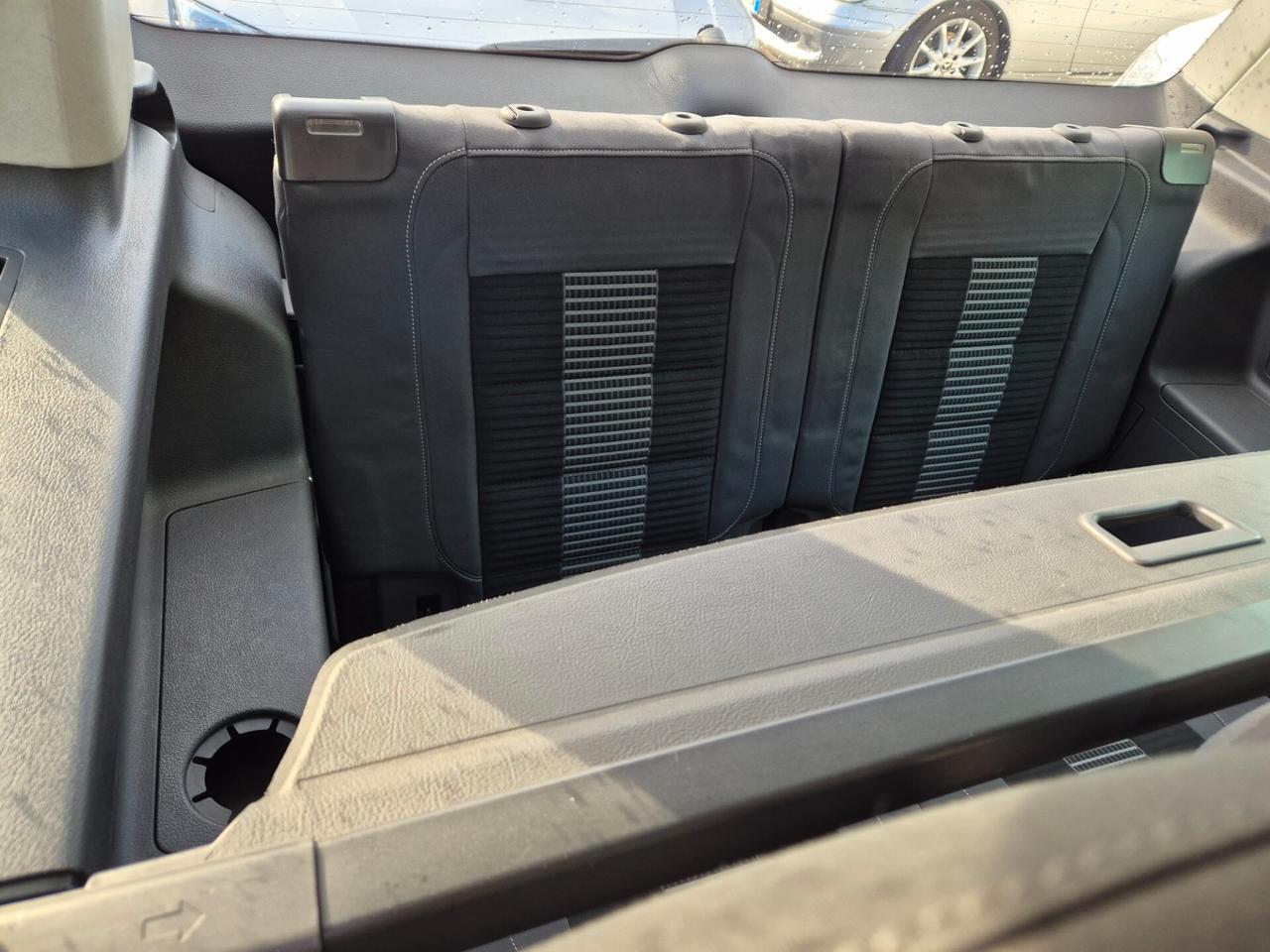 Volkswagen Touran 2.0 TDI DPF Highline 7 posti