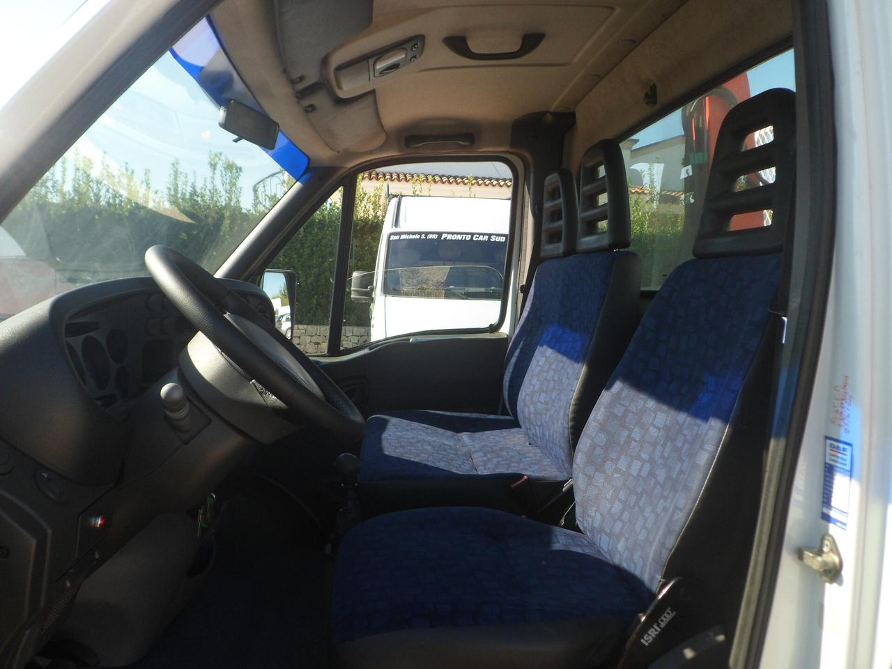Iveco Daily 35c13 cassone fisso con gru
