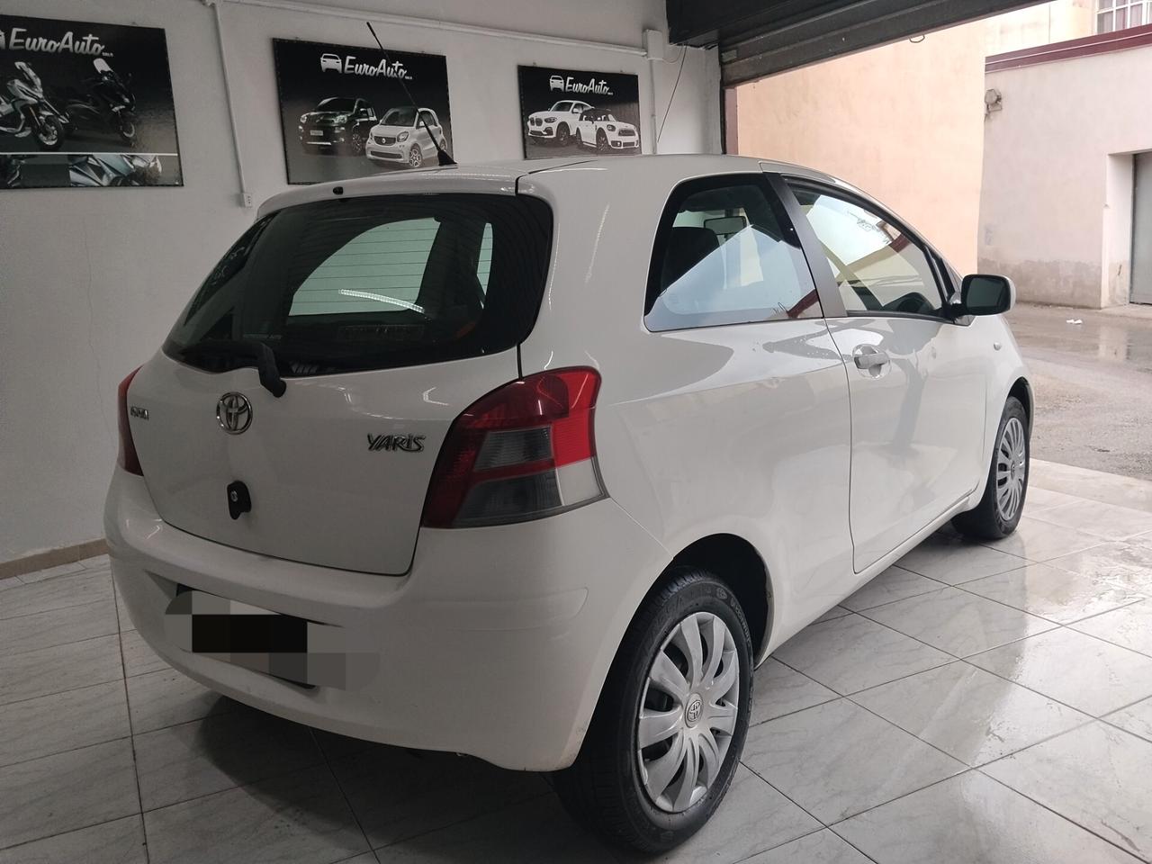 Toyota Yaris 1.0 benzina 2010 CON GARANZIA