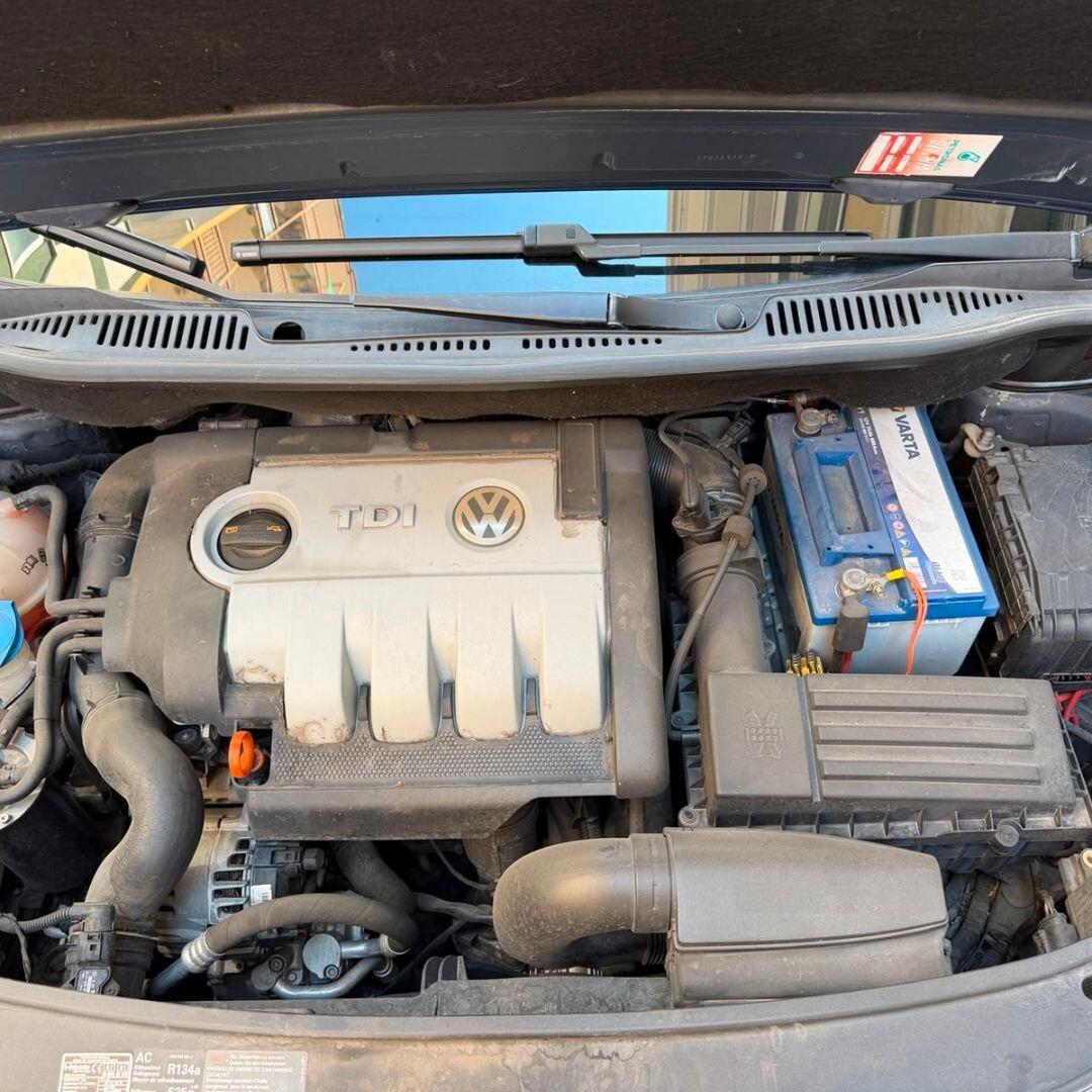 Volkswagen Touran Cross 1.9 TDI - 105CV