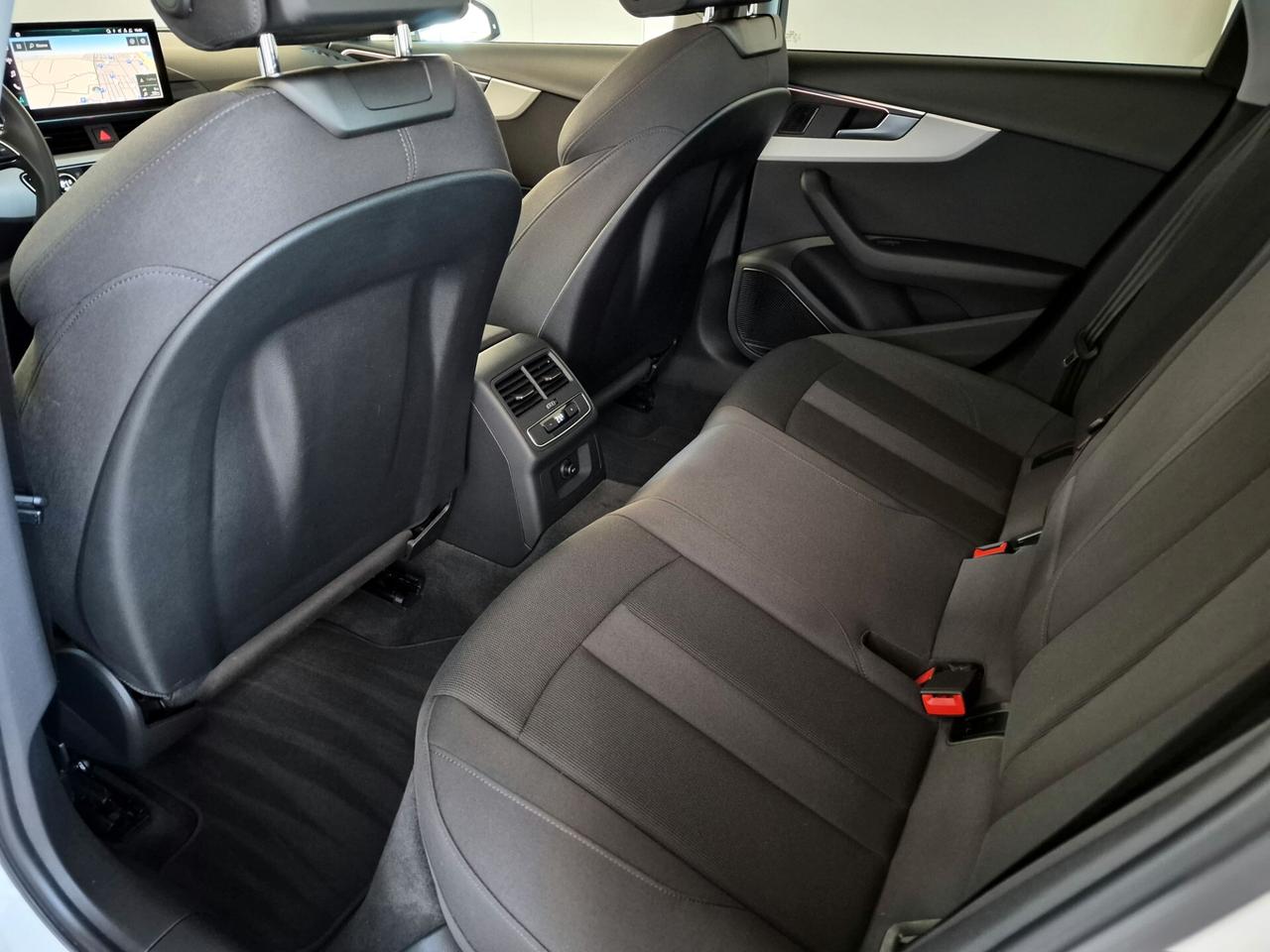 Audi A4 AVANT 40 2.0 TFSI MHEV QUATTRO 204CV S TRONIC TETTO LED NAVI CARPLAY