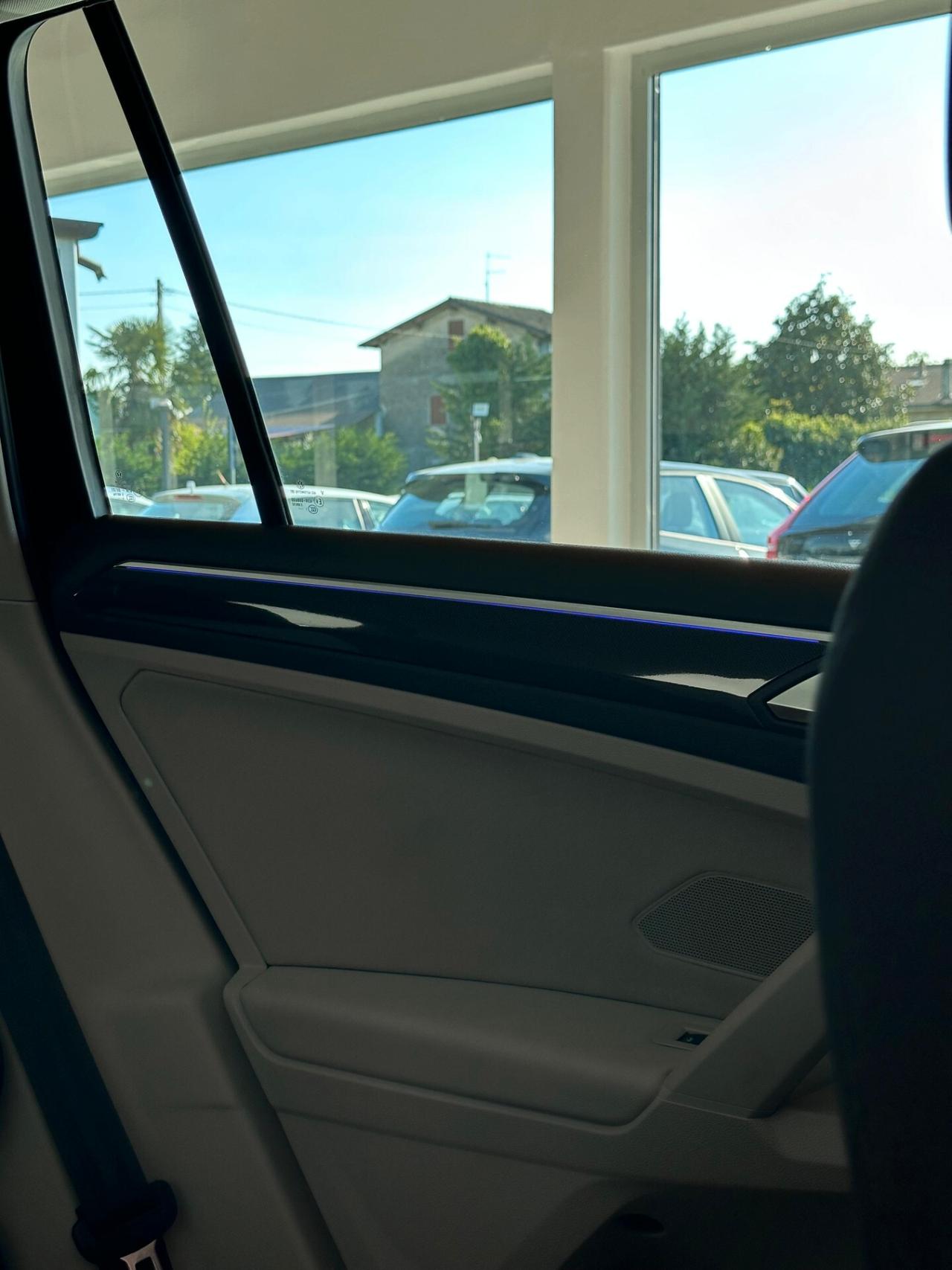 Volkswagen Tiguan 2.0 TDI 200 CV SCR DSG 4MOTION Elegance