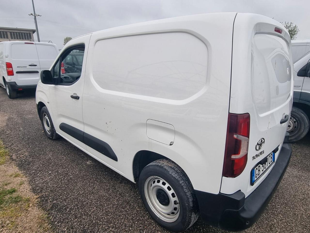 Toyota Proace Proace 1.5D 120CV S&S PC-TN Furgone Compact 5p.10q Comfort