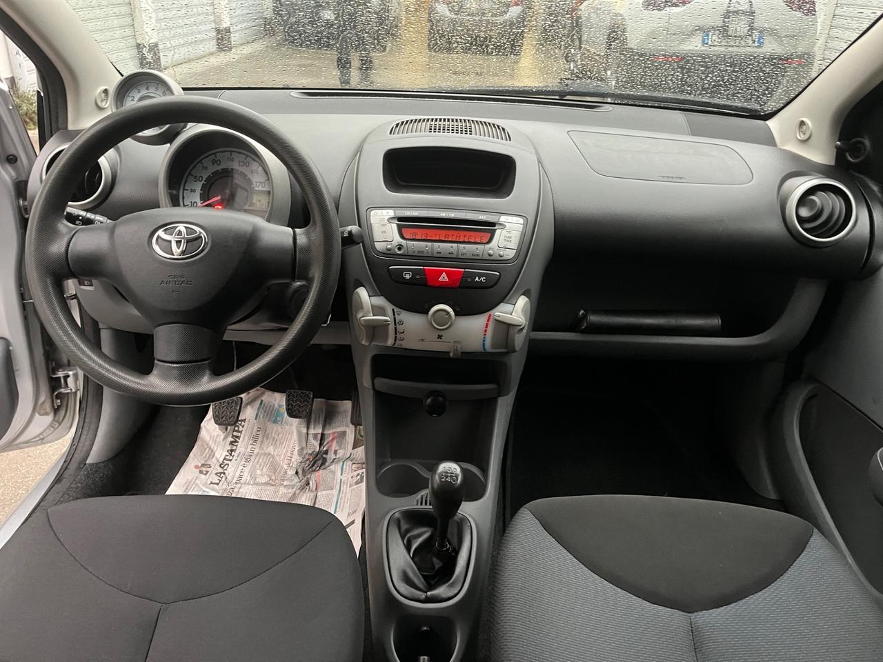 Toyota Aygo 1.0 12V VVT-i 5 porte Sol