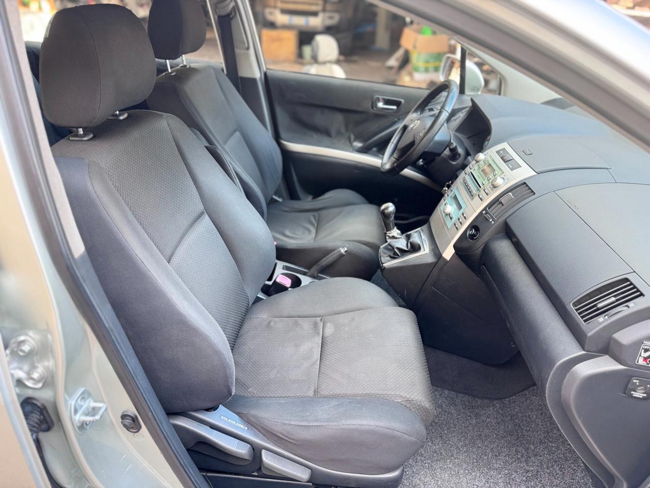 Toyota Corolla Verso 1.8 16V