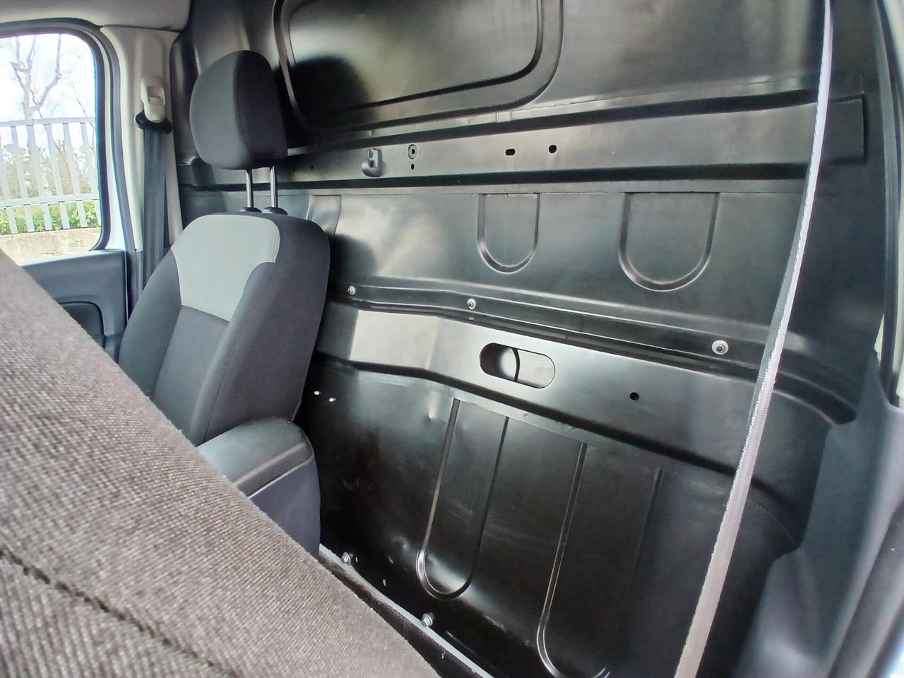 Renault Kangoo maxi lamierato