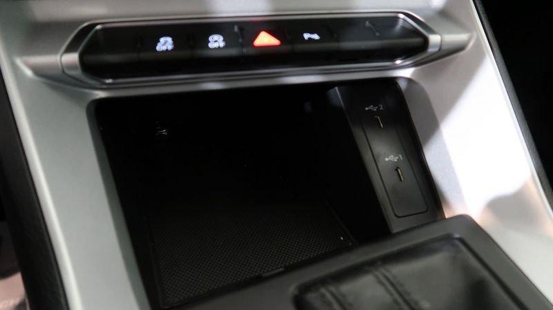 Audi Q3 2.0 35 TDI S Tronic Business #NAVI#CARPLAY#