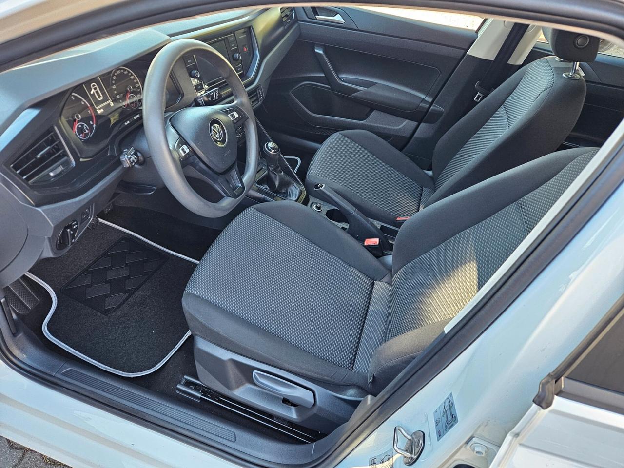 Volkswagen Polo 1.0 MPI 5p. Comfortline