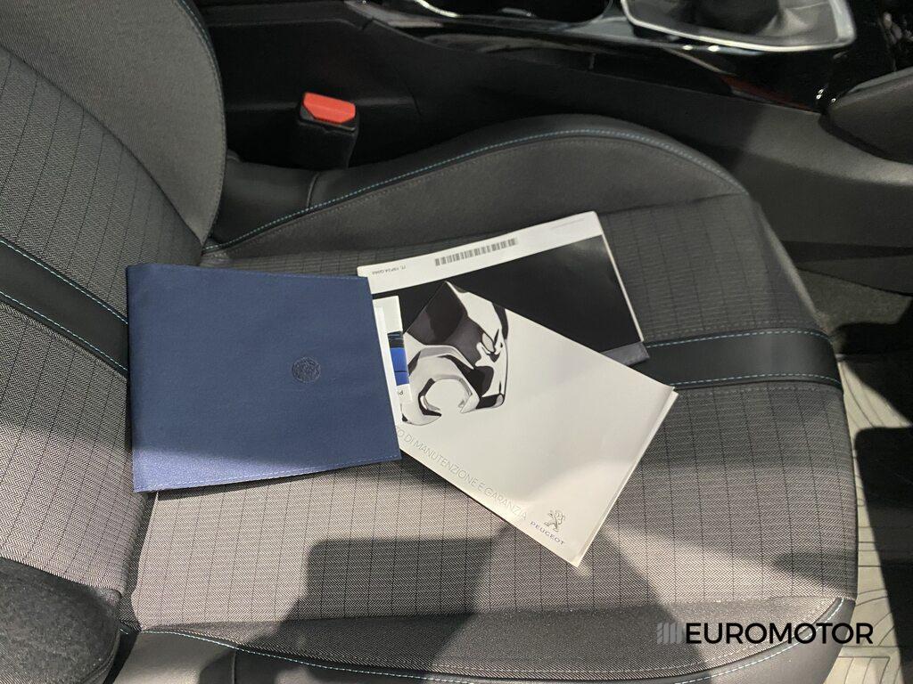 Peugeot 2008 1.2 PureTech Allure Pack
