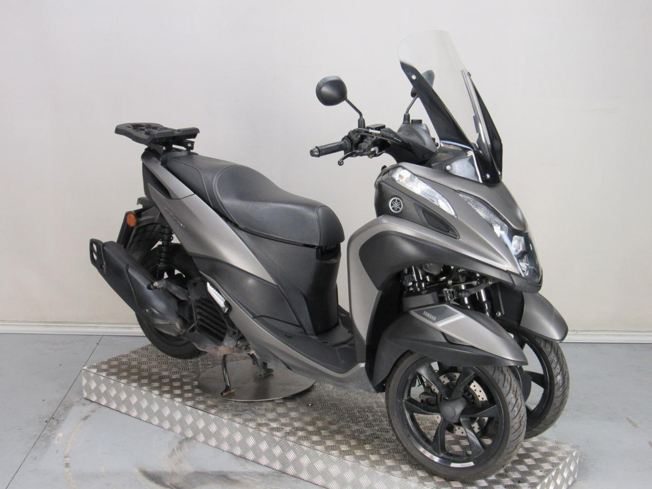 Yamaha Tricity 125 UBS 11 KW PATENTE A1 E B