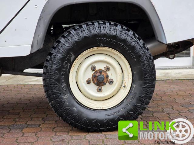 LAND ROVER Defender 2.4 TD4 122 CV 110 Crew Cab