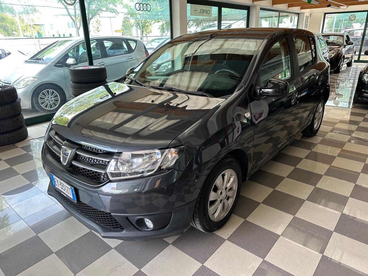Dacia Sandero 1.2 GPL 75CV Extra Neopatentati
