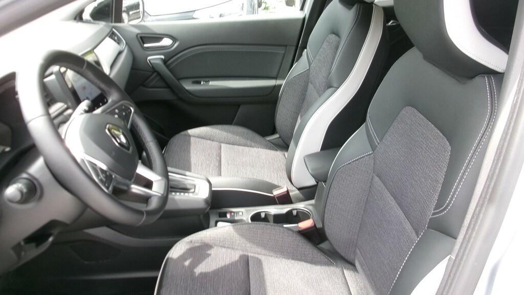 Renault Captur 1.6 Hybrid Techno E-Tech Auto