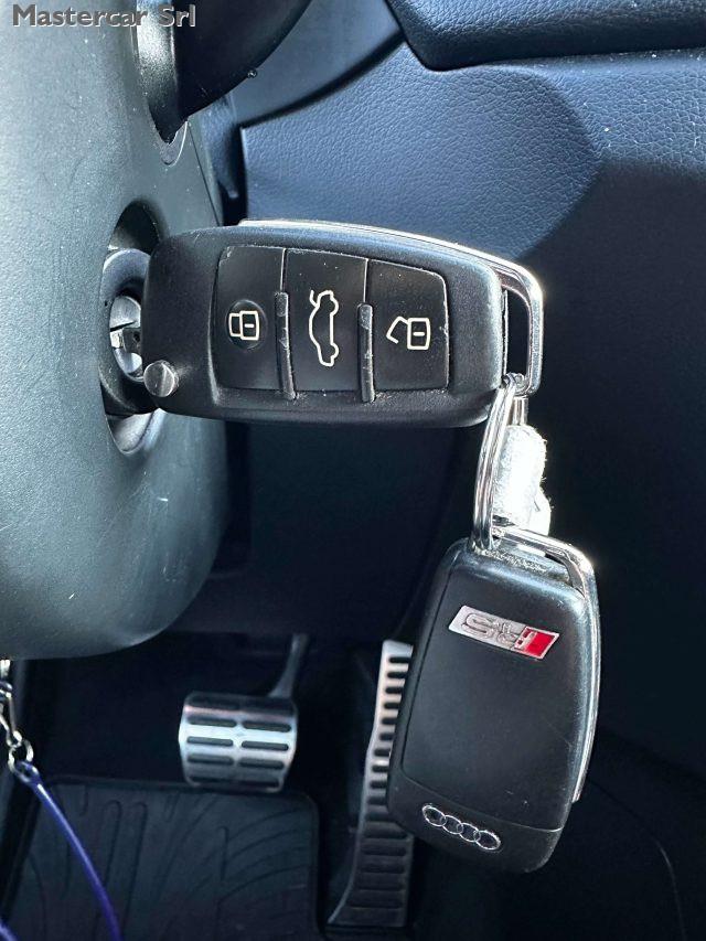 AUDI RS Q3 2.5 tfsi quattro s-tronic - FL831MW