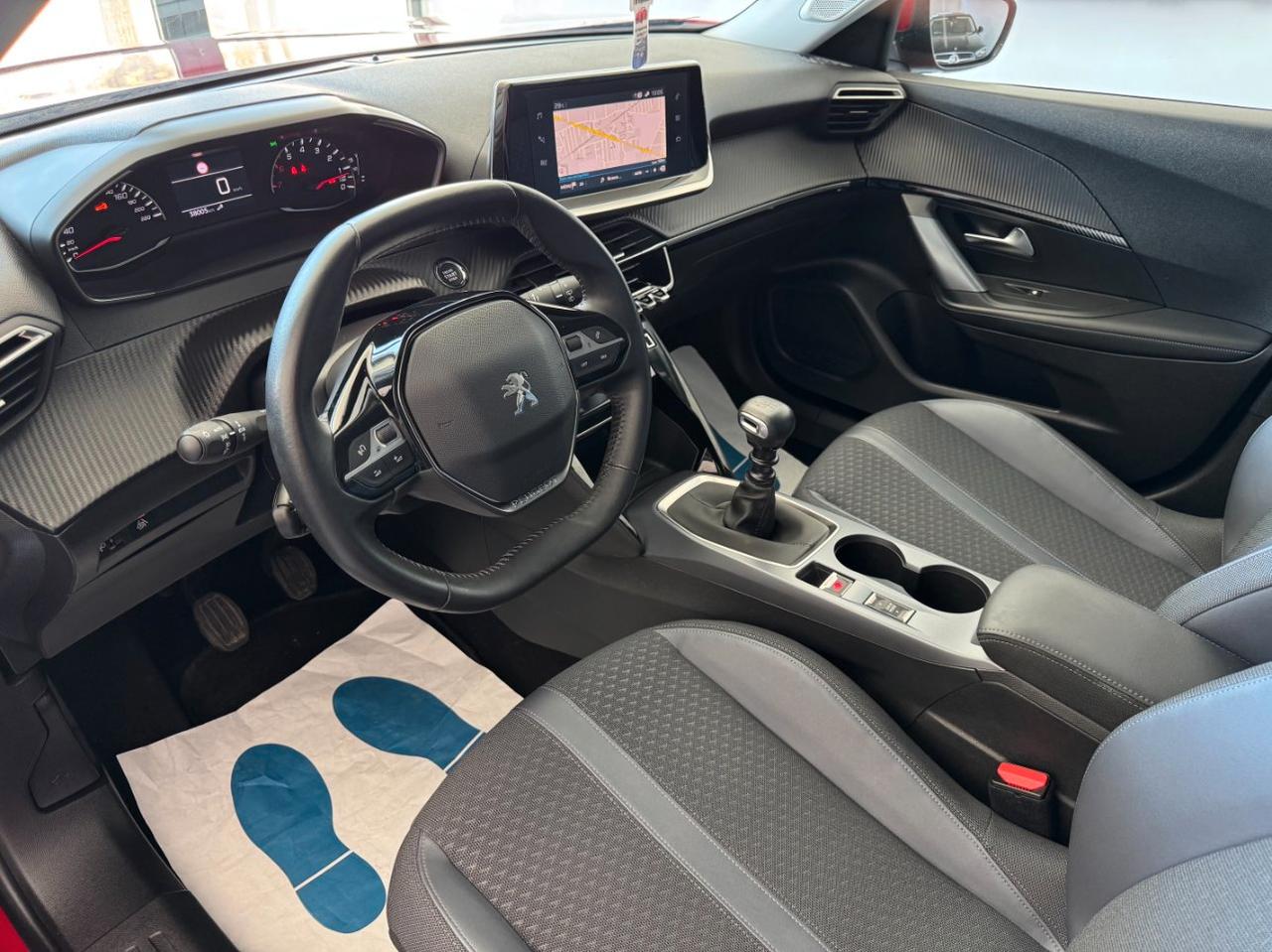 Peugeot 2008 1.2 GT Line 130cv Navi Carplay Uniprop