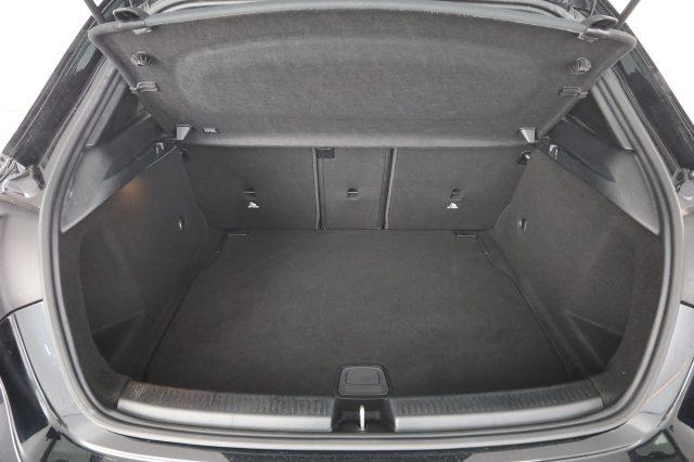 MERCEDES-BENZ A 180 A 200 d Automatic Business Extra