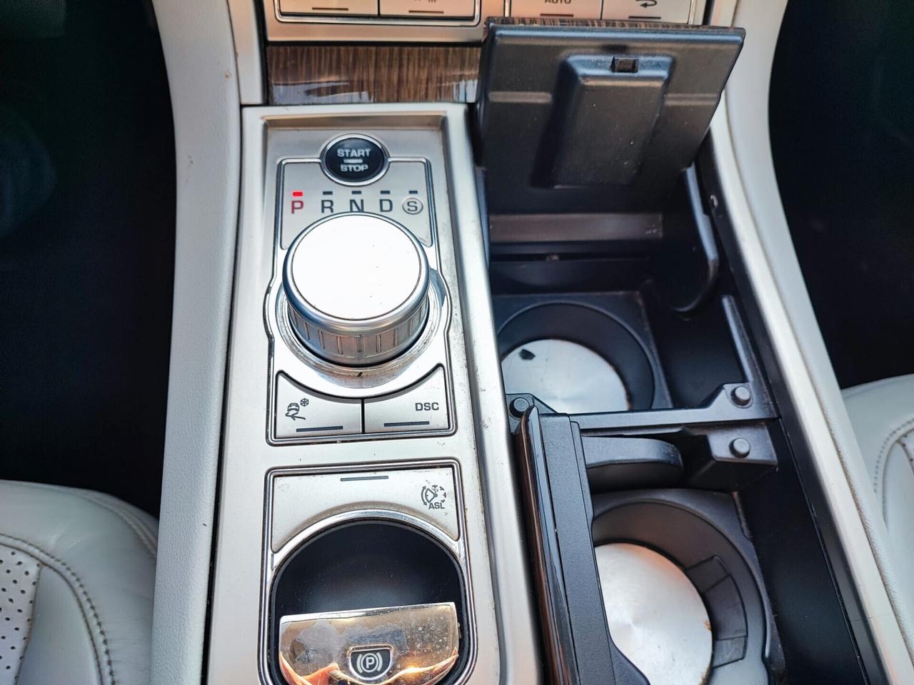 Jaguar XF 2.7D V6 luxury premium tetto panoramico