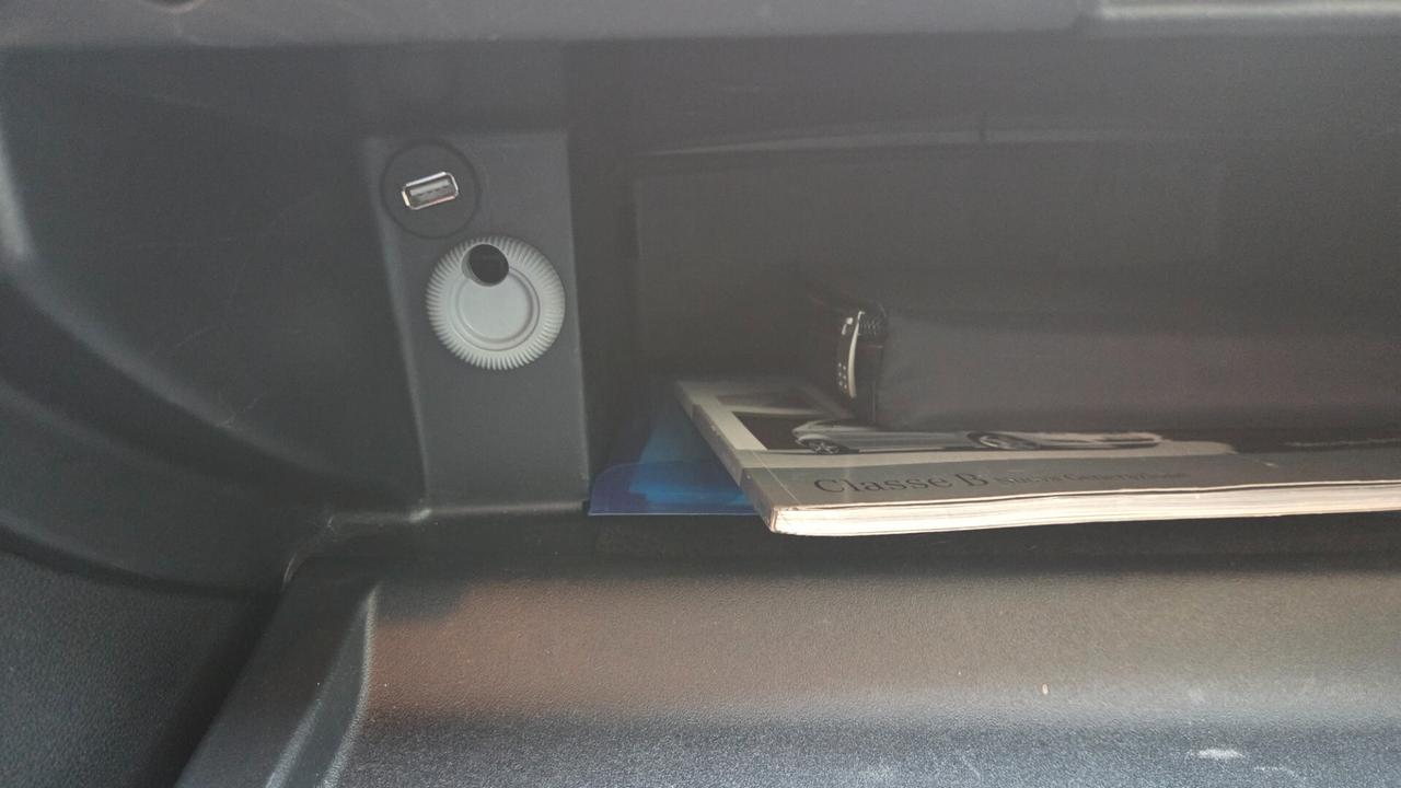 Mercedes-benz B 180 NGT BlueEFFICIENCY Executive unico proprietario