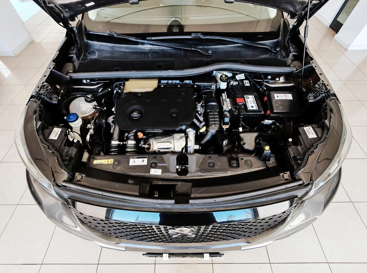 Peugeot 2008 BlueHDi 130 S&S EAT8 Allure 2021