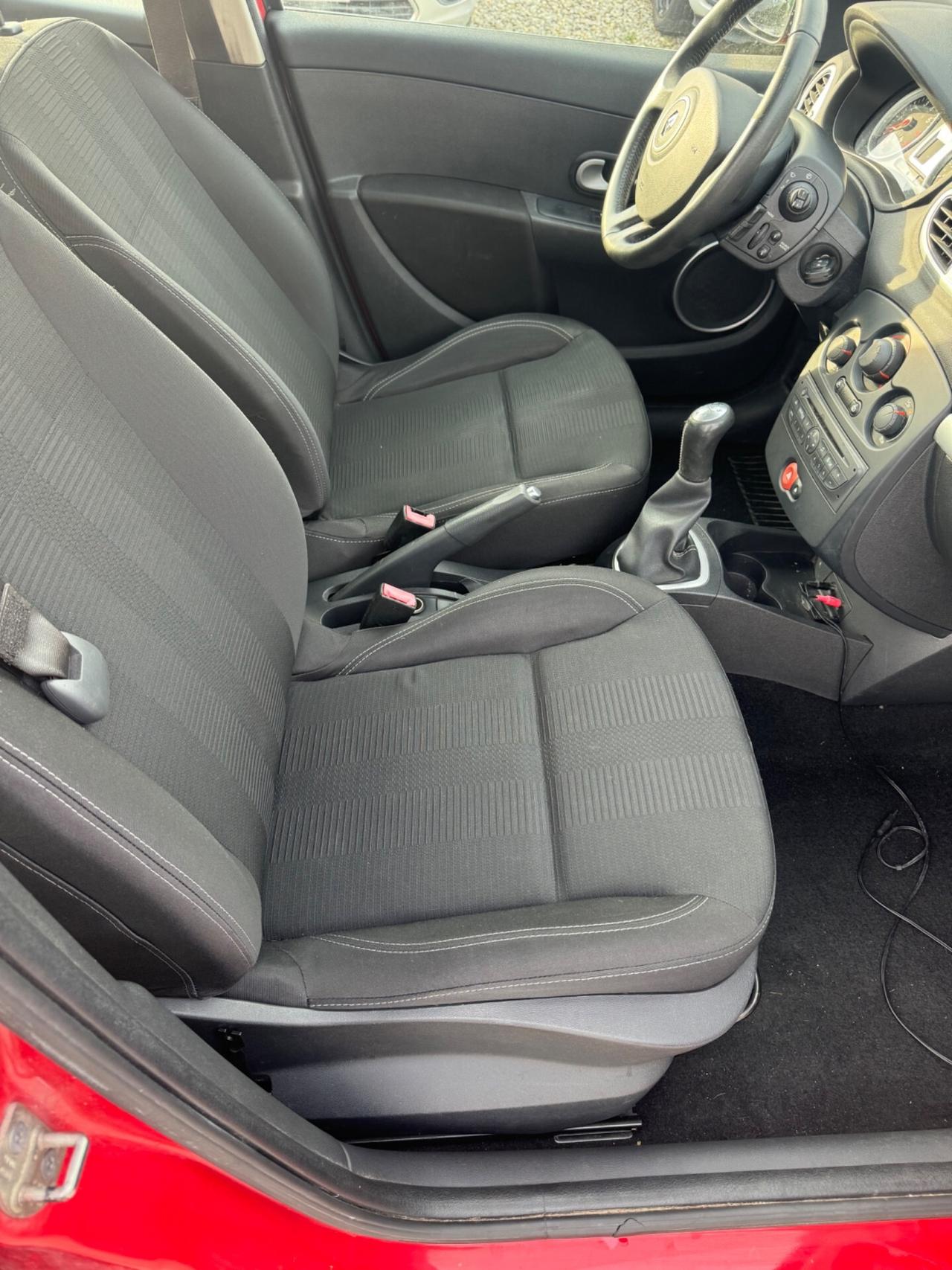 Renault Clio 1.2 16V 5 porte GPL Dynamique neopatentato