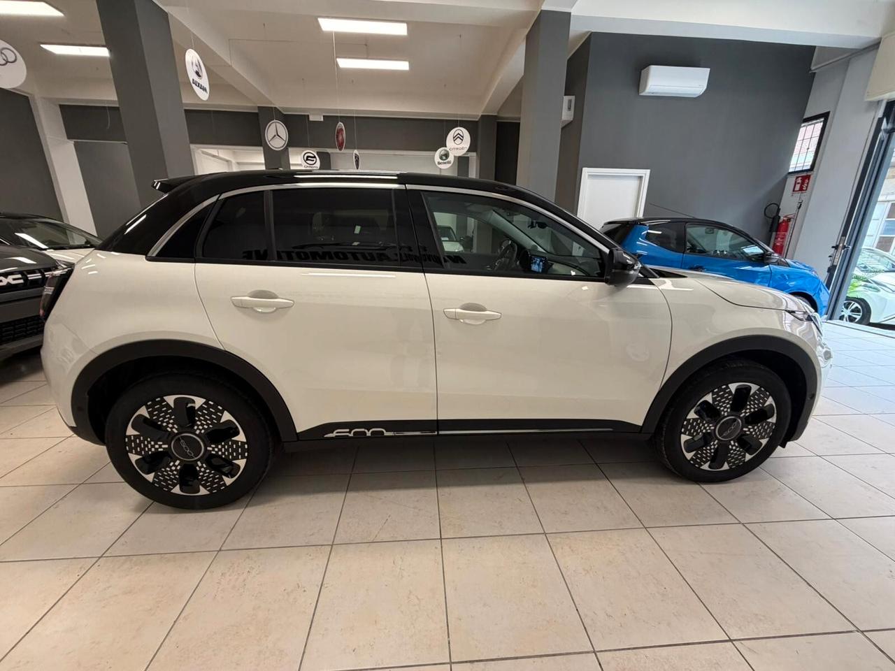 Fiat 600 Hybrid 100 CV DCT MHEV La Prima 230 al mese