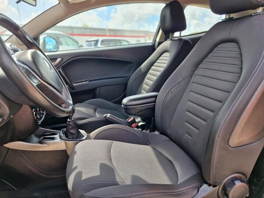 Alfa Romeo MiTo alfa romeo mito 77 cv gpl